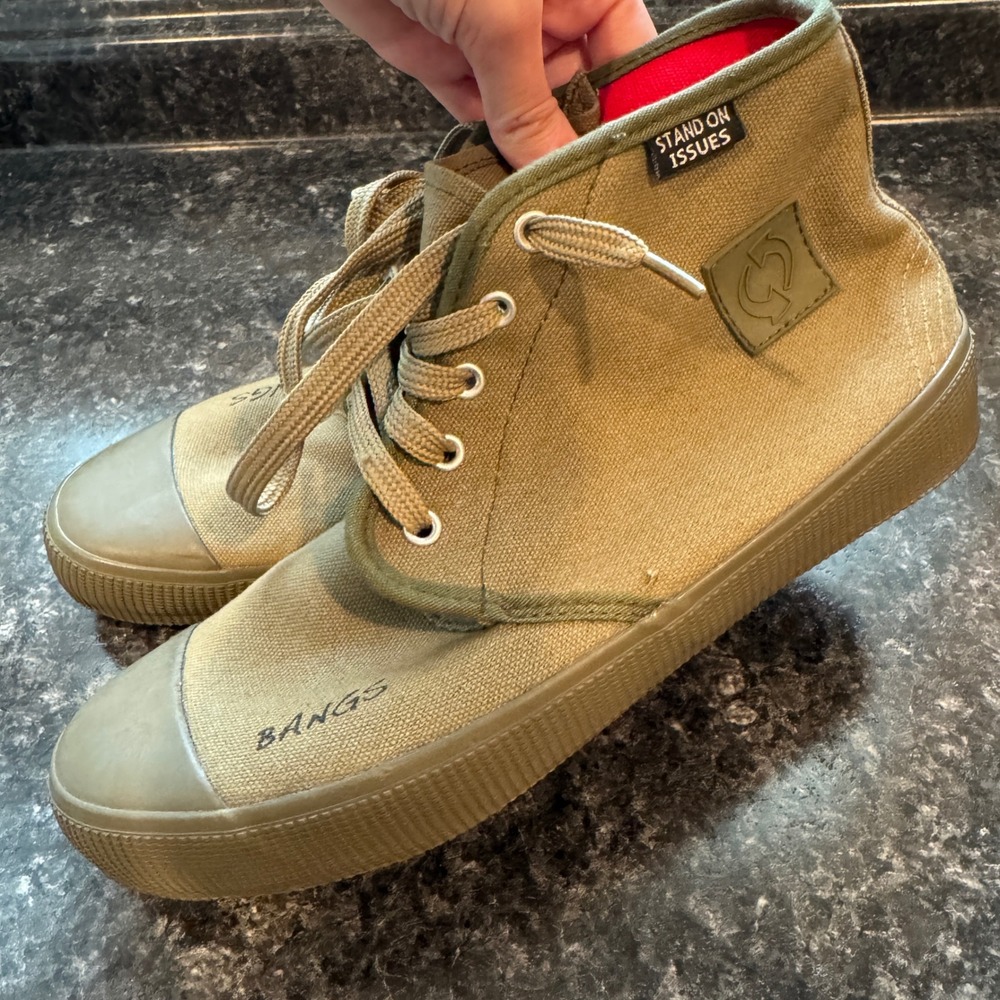 Bangs Shoes Women 8.5 Olive Green Canvas High Top Sneakers Stand On Issues